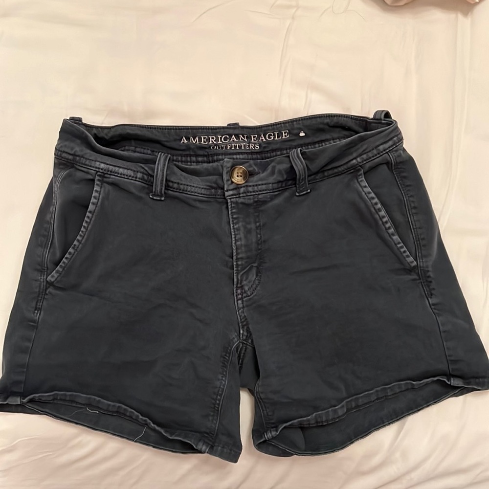 American Eagle Navy Khaki Shorts!